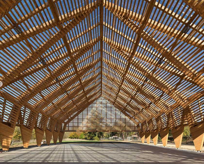 Прозорі полікарбьонатні панелі